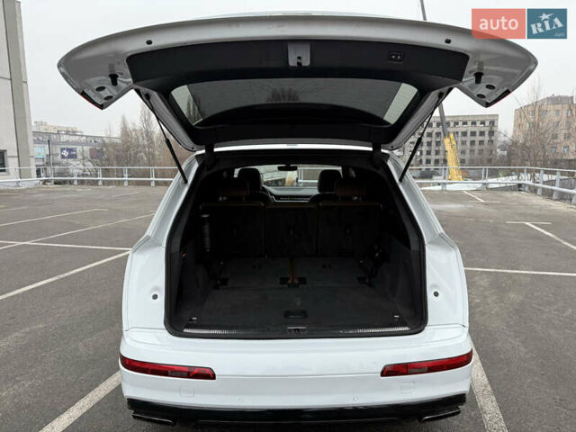 Белый Ауди Ку 7, объемом двигателя 3 л и пробегом 296 тыс. км за 19700 $, фото 11 на Automoto.ua