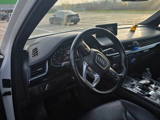 Белый Ауди Ку 7, объемом двигателя 2 л и пробегом 185 тыс. км за 32000 $, фото 4 на Automoto.ua