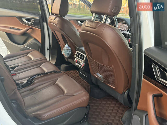 Белый Ауди Ку 7, объемом двигателя 3 л и пробегом 230 тыс. км за 31000 $, фото 14 на Automoto.ua