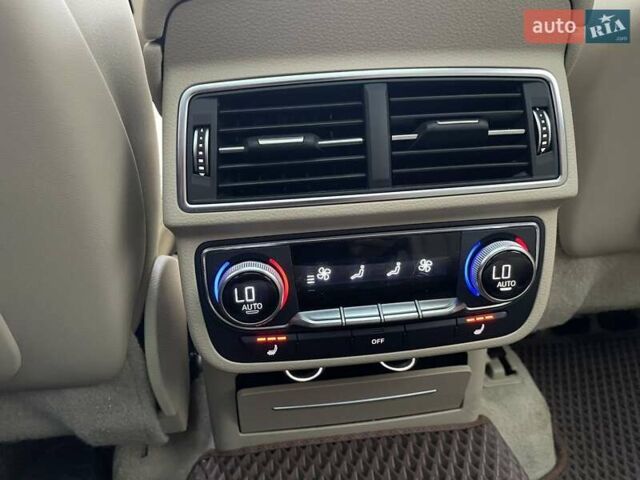 Белый Ауди Ку 7, объемом двигателя 3 л и пробегом 253 тыс. км за 26000 $, фото 17 на Automoto.ua