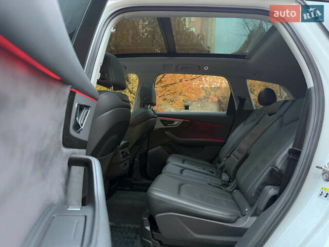 Ауді Ку 7 2016 у Києві на Automoto.ua Білий Ауді Ку 7, об'ємом двигуна 3 л та пробігом 120 тис. км за 28999 $, фото 32 на Automoto.ua