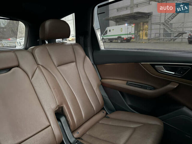 Белый Ауди Ку 7, объемом двигателя 3 л и пробегом 296 тыс. км за 19700 $, фото 26 на Automoto.ua