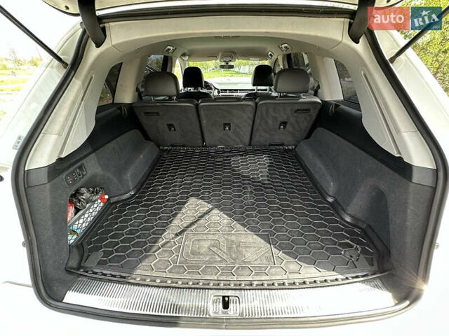 Белый Ауди Ку 7, объемом двигателя 2.97 л и пробегом 284 тыс. км за 37000 $, фото 24 на Automoto.ua