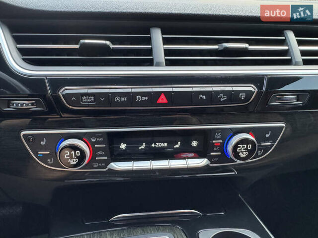 Белый Ауди Ку 7, объемом двигателя 3 л и пробегом 169 тыс. км за 42000 $, фото 52 на Automoto.ua