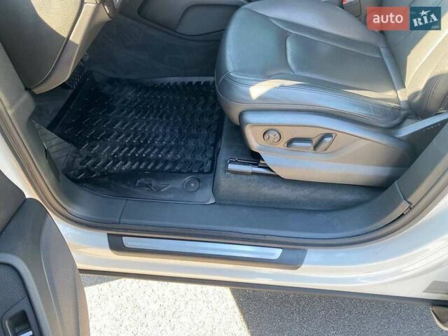 Белый Ауди Ку 7, объемом двигателя 3 л и пробегом 132 тыс. км за 32000 $, фото 52 на Automoto.ua