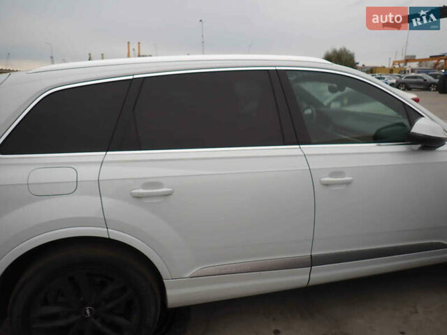 Білий Ауді Ку 7, об'ємом двигуна 3 л та пробігом 186 тис. км за 18500 $, фото 4 на Automoto.ua