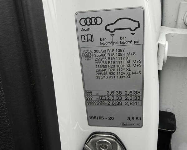 Белый Ауди Ку 7, объемом двигателя 2.97 л и пробегом 152 тыс. км за 39000 $, фото 23 на Automoto.ua