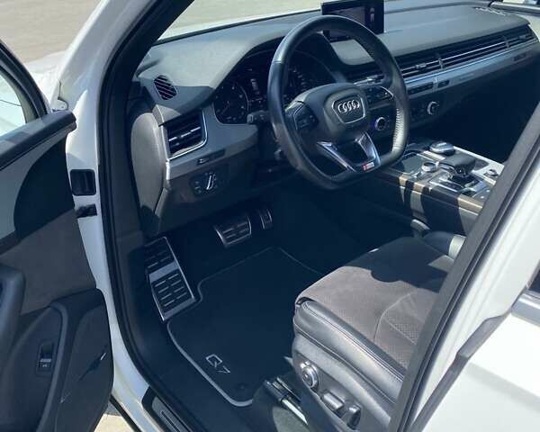 Белый Ауди Ку 7, объемом двигателя 3 л и пробегом 135 тыс. км за 45000 $, фото 13 на Automoto.ua