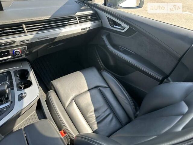 Білий Ауді Ку 7, об'ємом двигуна 2.97 л та пробігом 202 тис. км за 46900 $, фото 55 на Automoto.ua