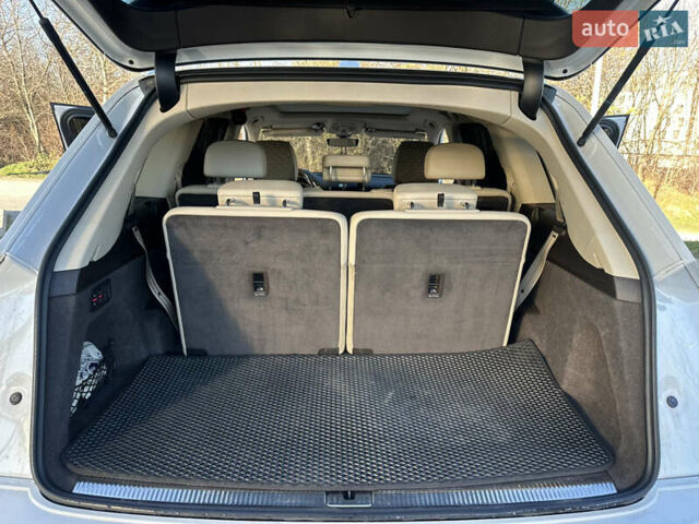 Білий Ауді Ку 7, об'ємом двигуна 2 л та пробігом 169 тис. км за 24999 $, фото 27 на Automoto.ua