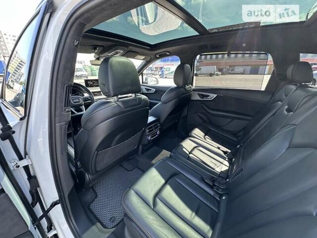 Білий Ауді Ку 7, об'ємом двигуна 2.97 л та пробігом 202 тис. км за 46900 $, фото 30 на Automoto.ua