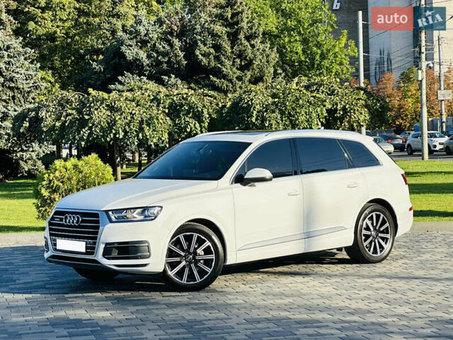 Ауди Ку 7 2016 в Днепре (Днепропетровске) на Automoto.ua Белый Ауди Ку 7, объемом двигателя 2.97 л и пробегом 137 тыс. км за 42800 $, фото 10 на Automoto.ua