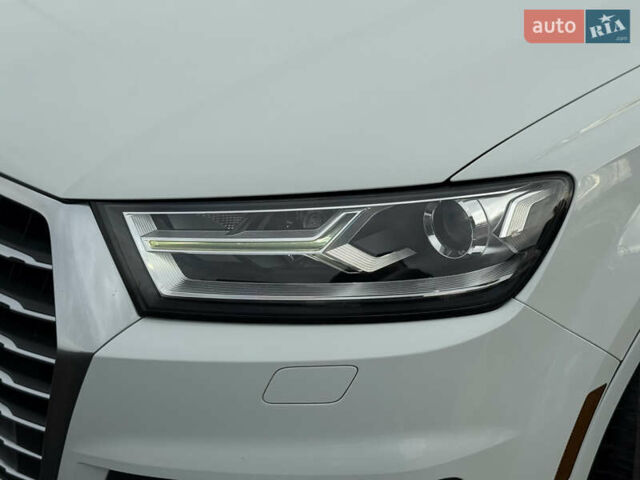 Білий Ауді Ку 7, об'ємом двигуна 3 л та пробігом 194 тис. км за 23700 $, фото 11 на Automoto.ua