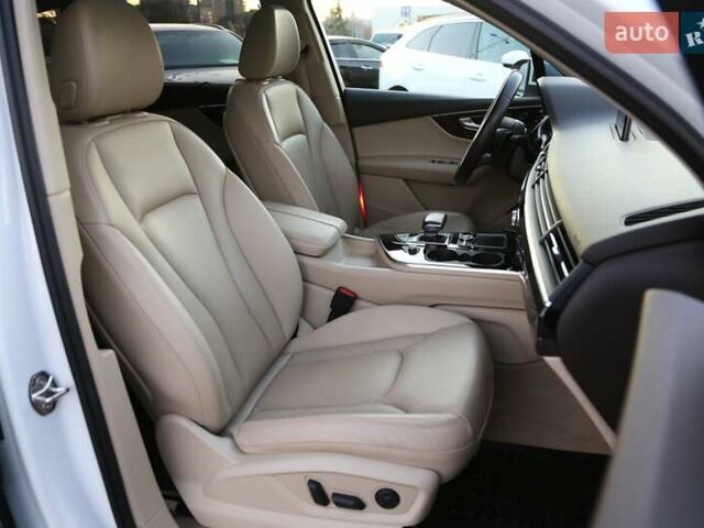 Белый Ауди Ку 7, объемом двигателя 3 л и пробегом 85 тыс. км за 30900 $, фото 12 на Automoto.ua