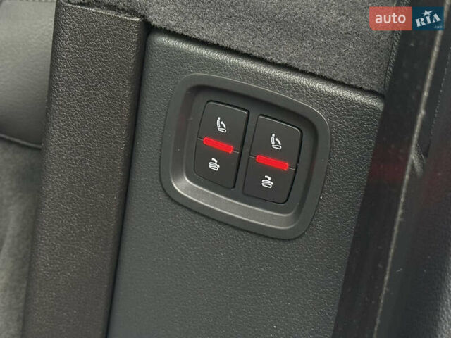 Білий Ауді Ку 7, об'ємом двигуна 3 л та пробігом 194 тис. км за 23700 $, фото 74 на Automoto.ua