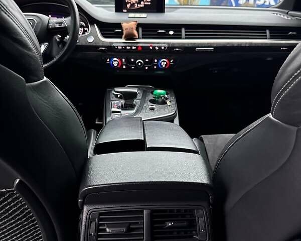 Белый Ауди Ку 7, объемом двигателя 3 л и пробегом 174 тыс. км за 39500 $, фото 69 на Automoto.ua