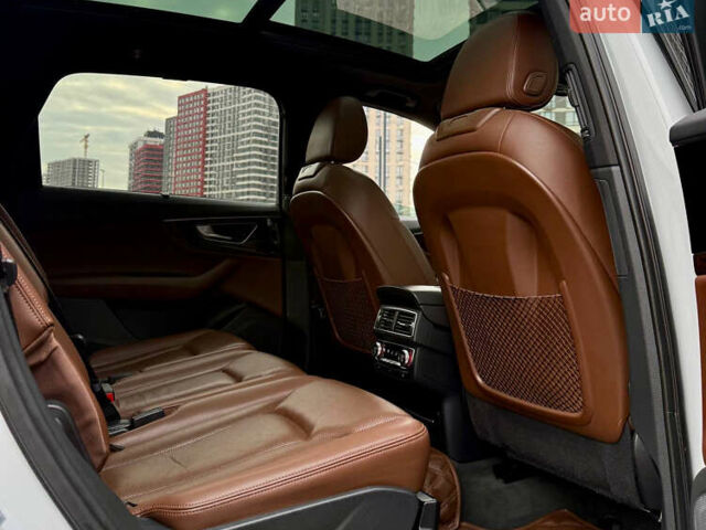 Белый Ауди Ку 7, объемом двигателя 3 л и пробегом 236 тыс. км за 22900 $, фото 40 на Automoto.ua