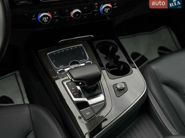 Білий Ауді Ку 7, об'ємом двигуна 3 л та пробігом 194 тис. км за 23700 $, фото 56 на Automoto.ua