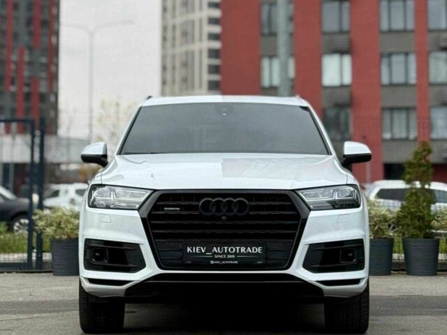 Белый Ауди Ку 7, объемом двигателя 3 л и пробегом 236 тыс. км за 22900 $, фото 1 на Automoto.ua