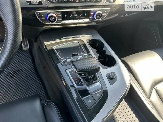 Білий Ауді Ку 7, об'ємом двигуна 2.97 л та пробігом 202 тис. км за 46900 $, фото 37 на Automoto.ua