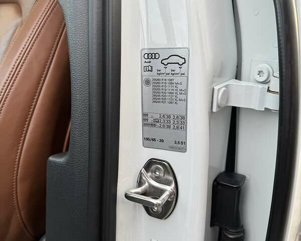 Білий Ауді Ку 7, об'ємом двигуна 2.97 л та пробігом 225 тис. км за 35500 $, фото 24 на Automoto.ua