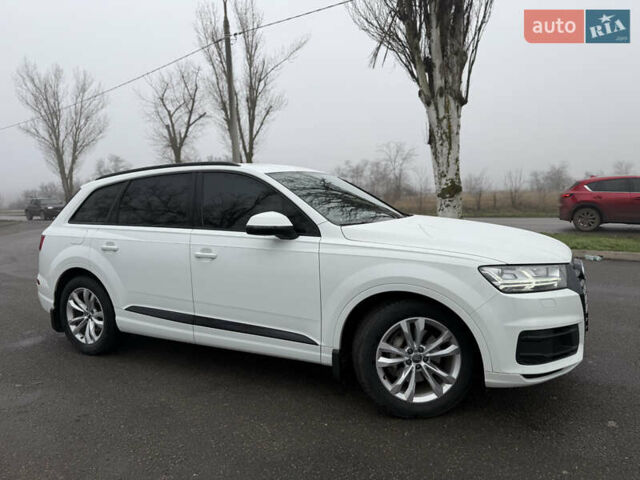 Белый Ауди Ку 7, объемом двигателя 2.97 л и пробегом 152 тыс. км за 39000 $, фото 2 на Automoto.ua