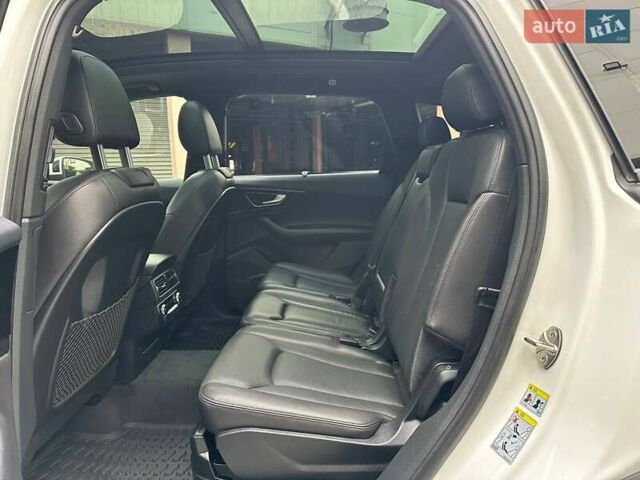 Білий Ауді Ку 7, об'ємом двигуна 3 л та пробігом 117 тис. км за 34500 $, фото 11 на Automoto.ua