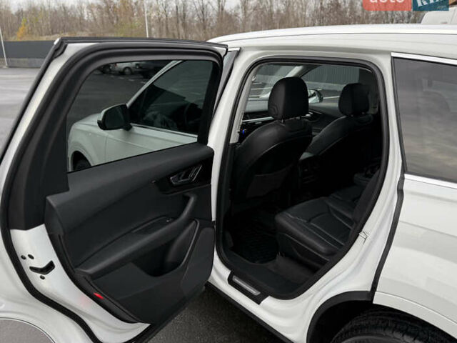 Білий Ауді Ку 7, об'ємом двигуна 3 л та пробігом 194 тис. км за 23700 $, фото 67 на Automoto.ua