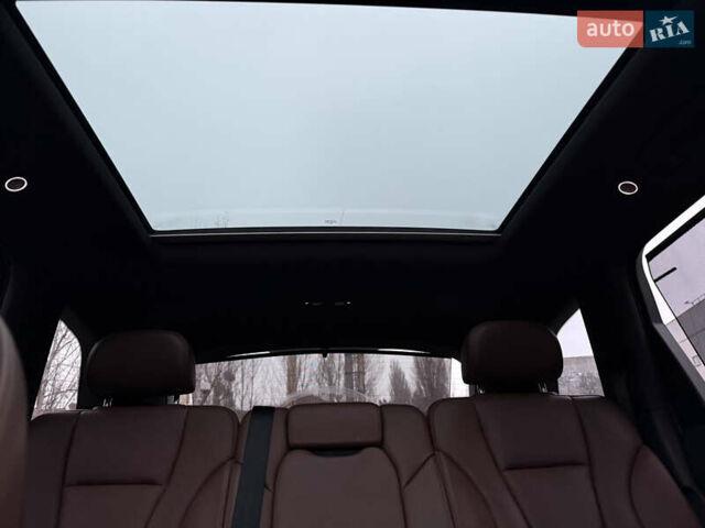 Белый Ауди Ку 7, объемом двигателя 3 л и пробегом 296 тыс. км за 19700 $, фото 27 на Automoto.ua