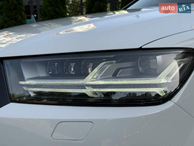 Белый Ауди Ку 7, объемом двигателя 3 л и пробегом 169 тыс. км за 42000 $, фото 6 на Automoto.ua