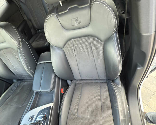 Білий Ауді Ку 7, об'ємом двигуна 2.97 л та пробігом 182 тис. км за 34500 $, фото 39 на Automoto.ua
