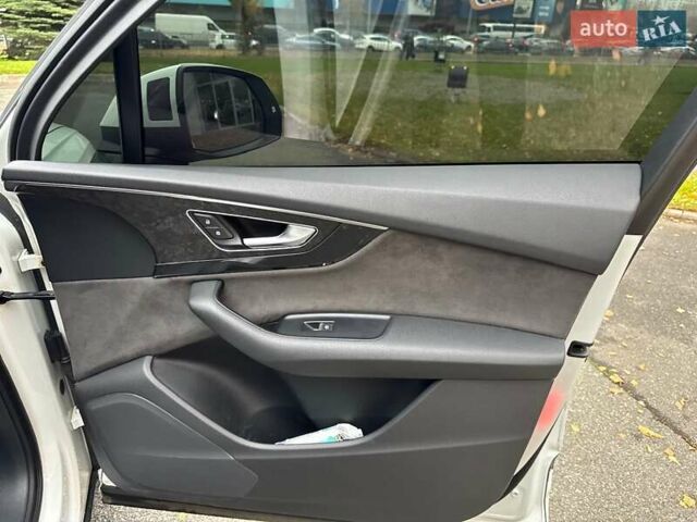 Белый Ауди Ку 7, объемом двигателя 3 л и пробегом 174 тыс. км за 39500 $, фото 74 на Automoto.ua