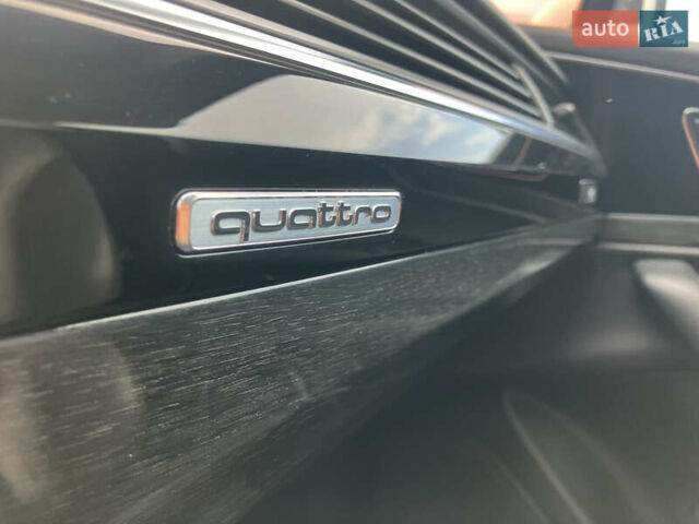 Белый Ауди Ку 7, объемом двигателя 3 л и пробегом 182 тыс. км за 27490 $, фото 36 на Automoto.ua