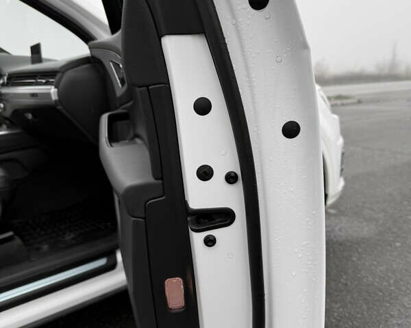 Белый Ауди Ку 7, объемом двигателя 2.97 л и пробегом 152 тыс. км за 39000 $, фото 20 на Automoto.ua