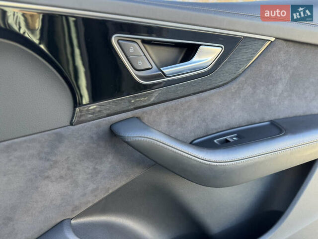 Белый Ауди Ку 7, объемом двигателя 2.97 л и пробегом 208 тыс. км за 48000 $, фото 85 на Automoto.ua