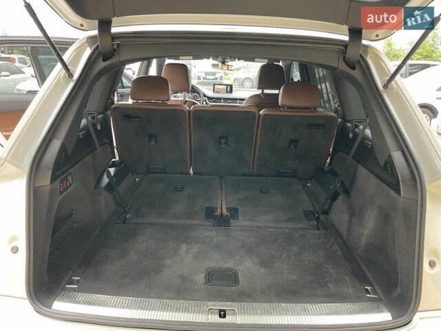 Ауди Ку 7 2016 в Львове на Automoto.ua Белый Ауди Ку 7, объемом двигателя 3 л и пробегом 229 тыс. км за 22000 $, фото 6 на Automoto.ua