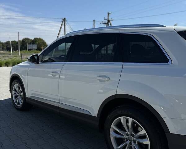 Ауді Ку 7 2016 у Хусте на Automoto.ua Білий Ауді Ку 7, об'ємом двигуна 2.97 л та пробігом 103 тис. км за 39990 $, фото 4 на Automoto.ua