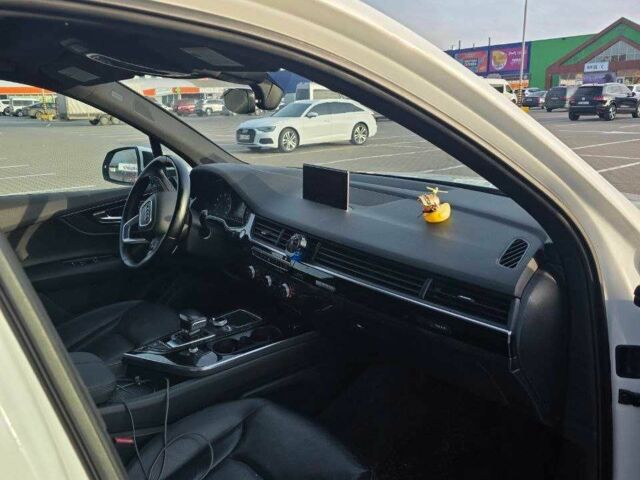 Белый Ауди Ку 7, объемом двигателя 2 л и пробегом 185 тыс. км за 32000 $, фото 6 на Automoto.ua