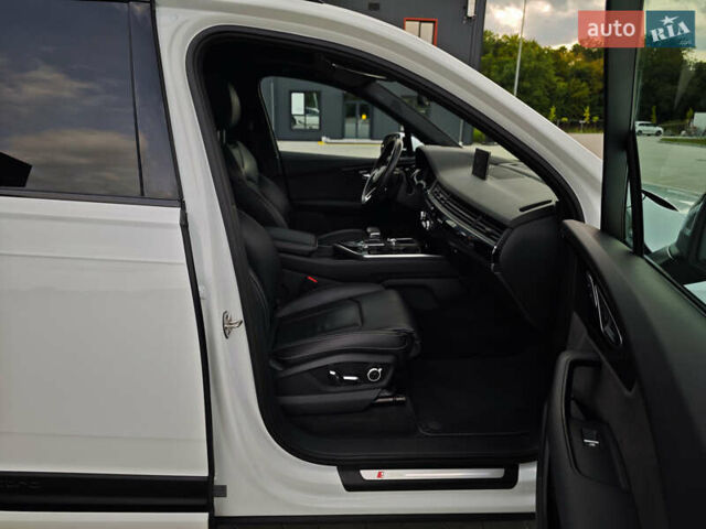 Белый Ауди Ку 7, объемом двигателя 3 л и пробегом 161 тыс. км за 47000 $, фото 80 на Automoto.ua