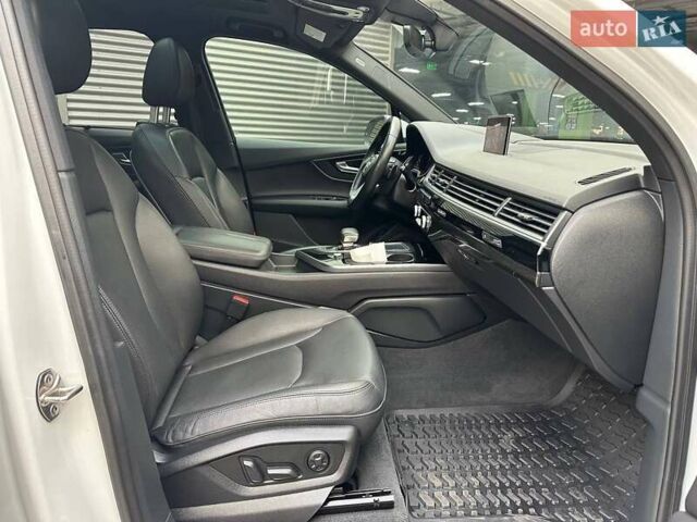 Білий Ауді Ку 7, об'ємом двигуна 3 л та пробігом 117 тис. км за 34500 $, фото 13 на Automoto.ua