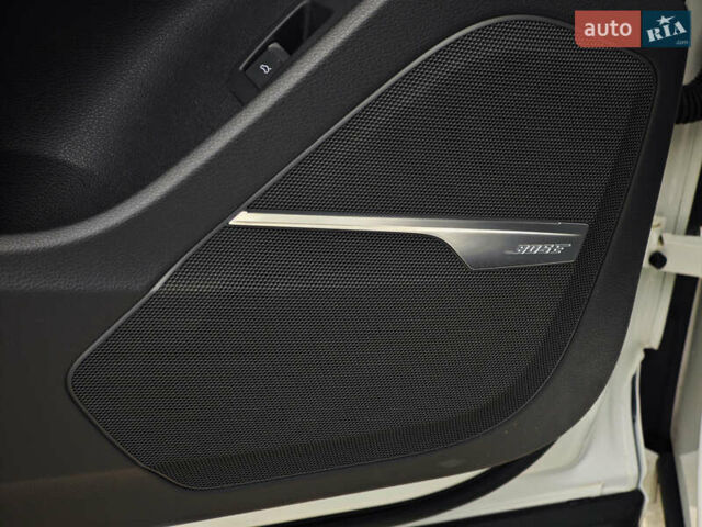 Белый Ауди Ку 7, объемом двигателя 3 л и пробегом 161 тыс. км за 47000 $, фото 22 на Automoto.ua