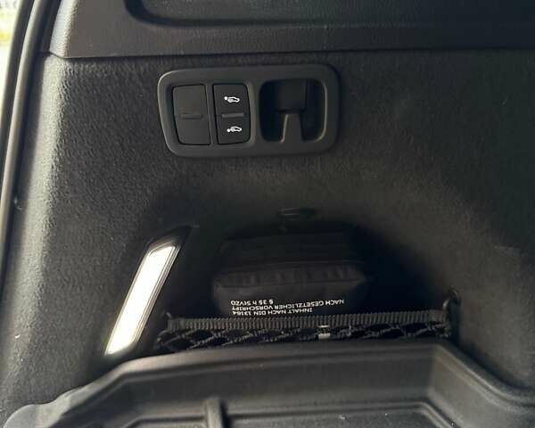 Белый Ауди Ку 7, объемом двигателя 3 л и пробегом 174 тыс. км за 39500 $, фото 18 на Automoto.ua