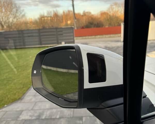 Білий Ауді Ку 7, об'ємом двигуна 2.97 л та пробігом 225 тис. км за 35500 $, фото 25 на Automoto.ua