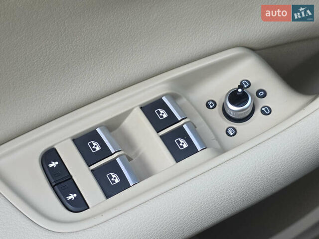 Белый Ауди Ку 7, объемом двигателя 3 л и пробегом 157 тыс. км за 27900 $, фото 31 на Automoto.ua