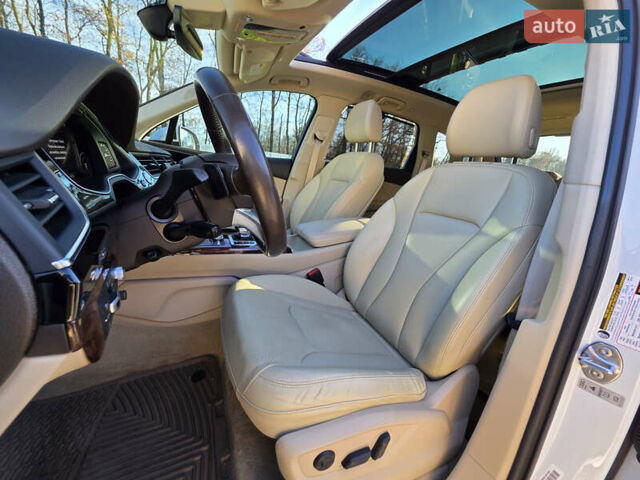 Белый Ауди Ку 7, объемом двигателя 3 л и пробегом 157 тыс. км за 27900 $, фото 12 на Automoto.ua