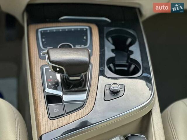 Белый Ауди Ку 7, объемом двигателя 1.98 л и пробегом 155 тыс. км за 23900 $, фото 12 на Automoto.ua