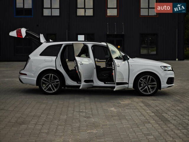 Белый Ауди Ку 7, объемом двигателя 3 л и пробегом 161 тыс. км за 47000 $, фото 96 на Automoto.ua