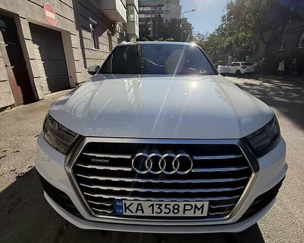 Ауді Ку 7 2016 у Києві на Automoto.ua Білий Ауді Ку 7, об'ємом двигуна 3 л та пробігом 118 тис. км за 32700 $, фото 1 на Automoto.ua