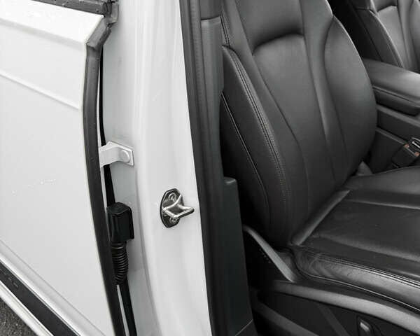 Белый Ауди Ку 7, объемом двигателя 2.97 л и пробегом 152 тыс. км за 39000 $, фото 25 на Automoto.ua