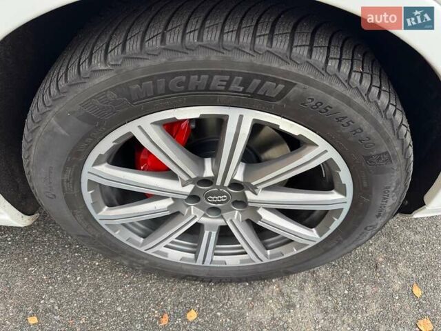 Белый Ауди Ку 7, объемом двигателя 3 л и пробегом 174 тыс. км за 39500 $, фото 9 на Automoto.ua